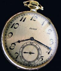 12 size open face 1920's pocket watch